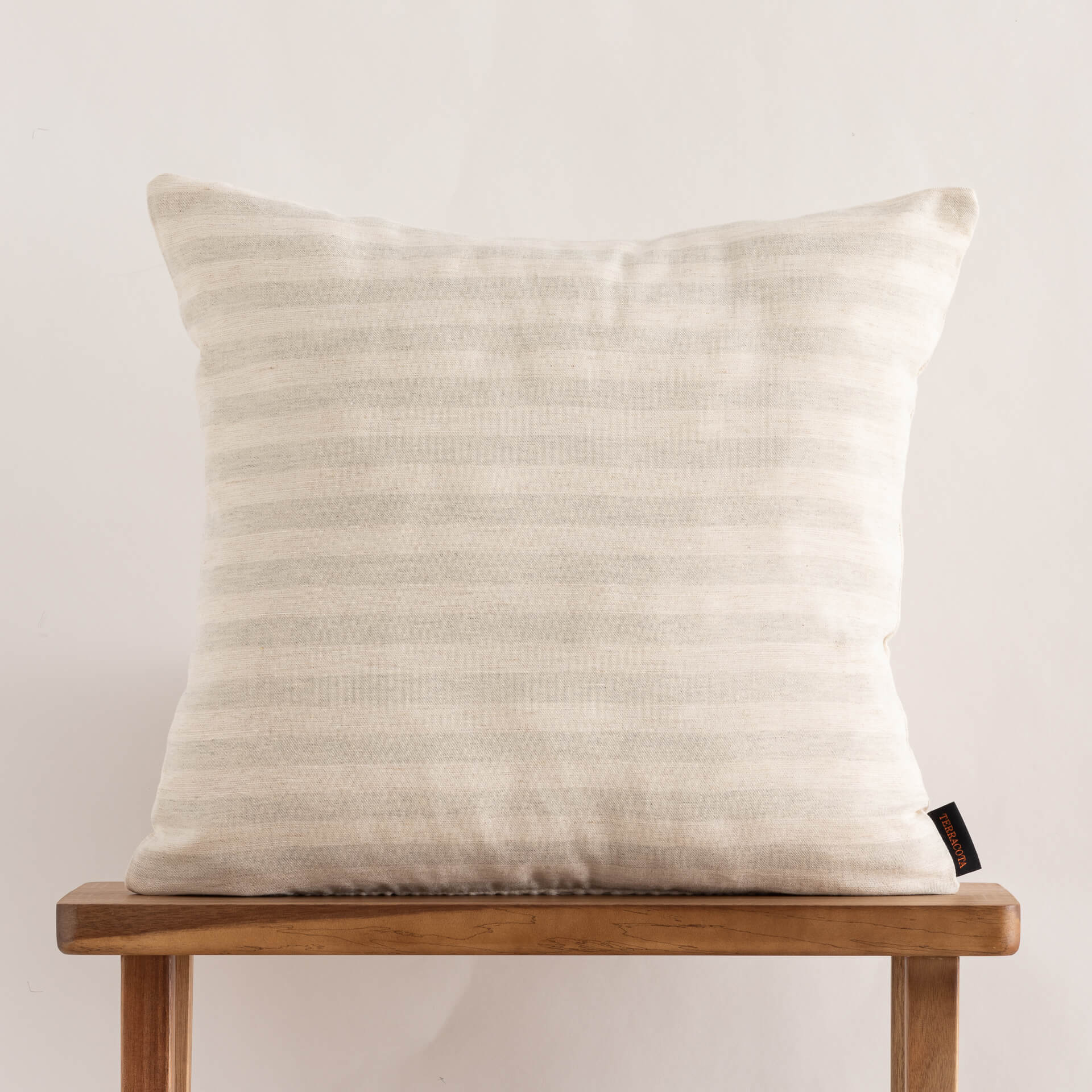 Housse de coussin jacquard 50x50 cm Jávea Grande Gris Clair