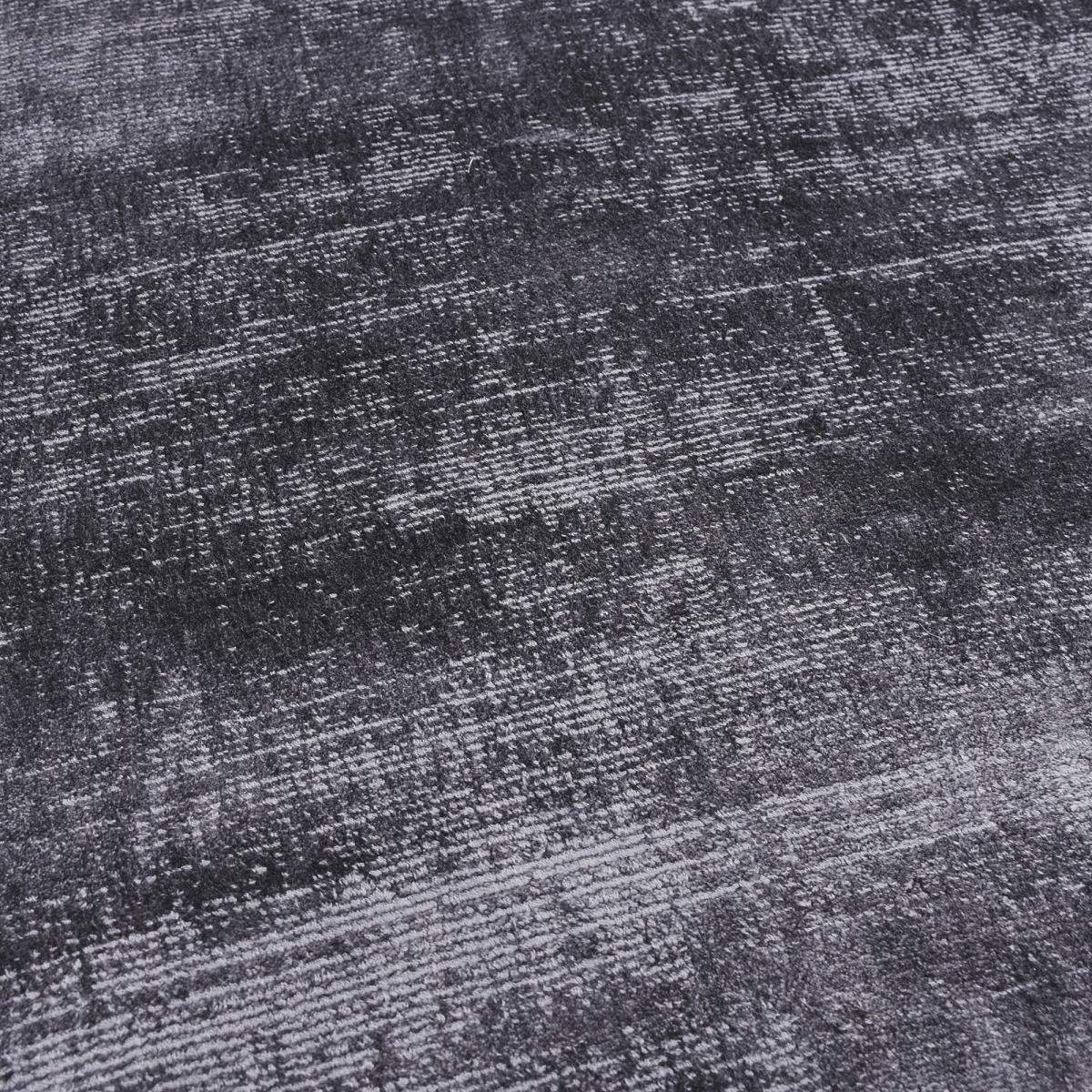 Tapis artisanal doux et soyeux tufté main en viscose