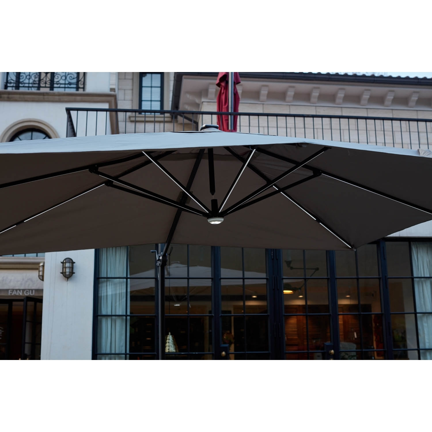 Parasol LED 3 x 4 m gris VALIANO