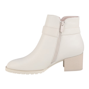 Stivaletti in simil pelle con tacco comodo quadrato