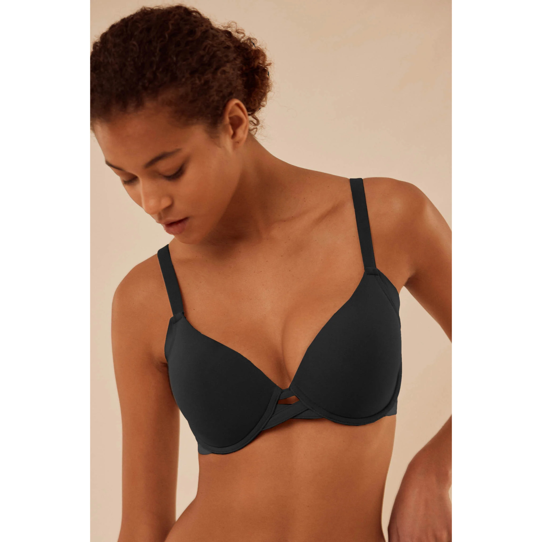 Reggiseno imbottito con ferretto nero, coppe C, D ed E