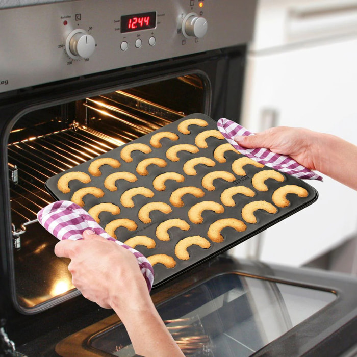 Plaque pour 30 croissants à la vanille 31 x 32 cm Zenker Special Creative