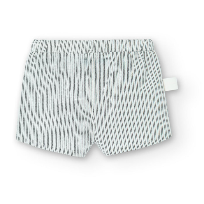 Shorts en blanco con rayas y cierre de cuerda