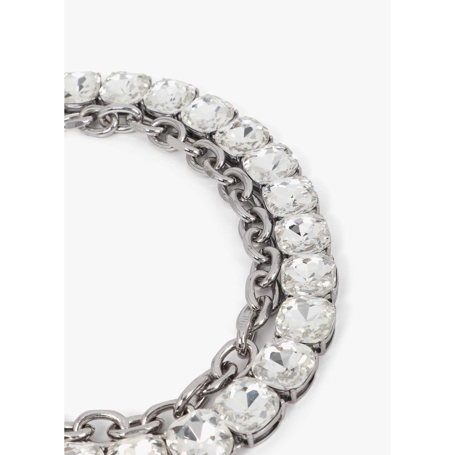 Set collana corta doppia con gioielli e catena