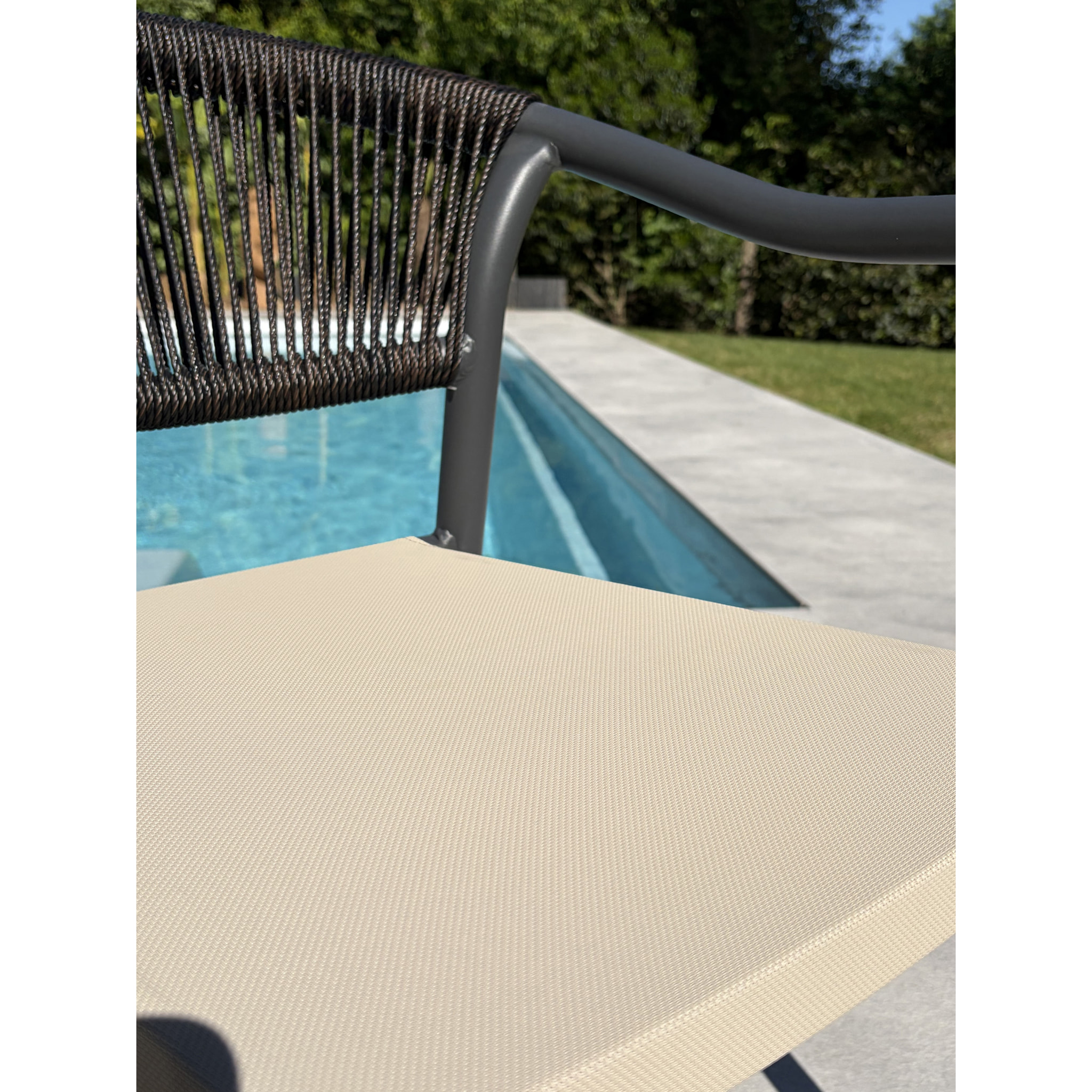 LAMU - Ensemble repas de jardin 8 places en alu - Gris anthracite