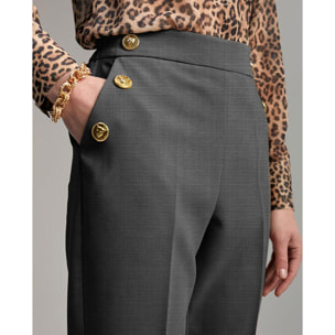 Pantaloni dritti con bottoni centrali