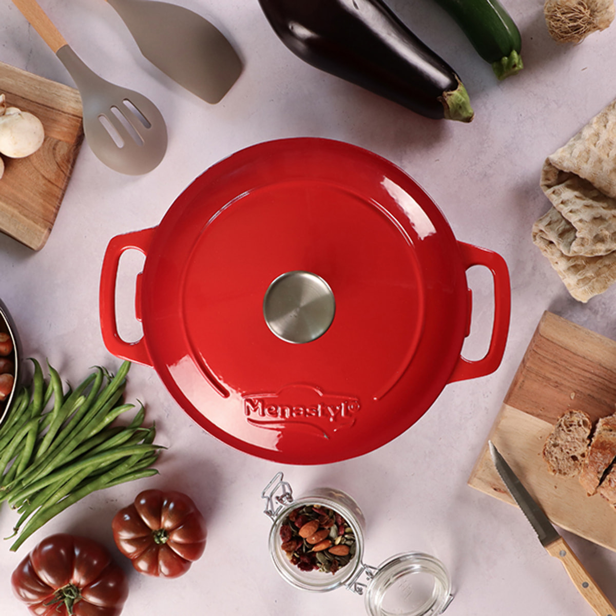 Cocotte ronde 7L en fonte émaillée rouge COLETTE