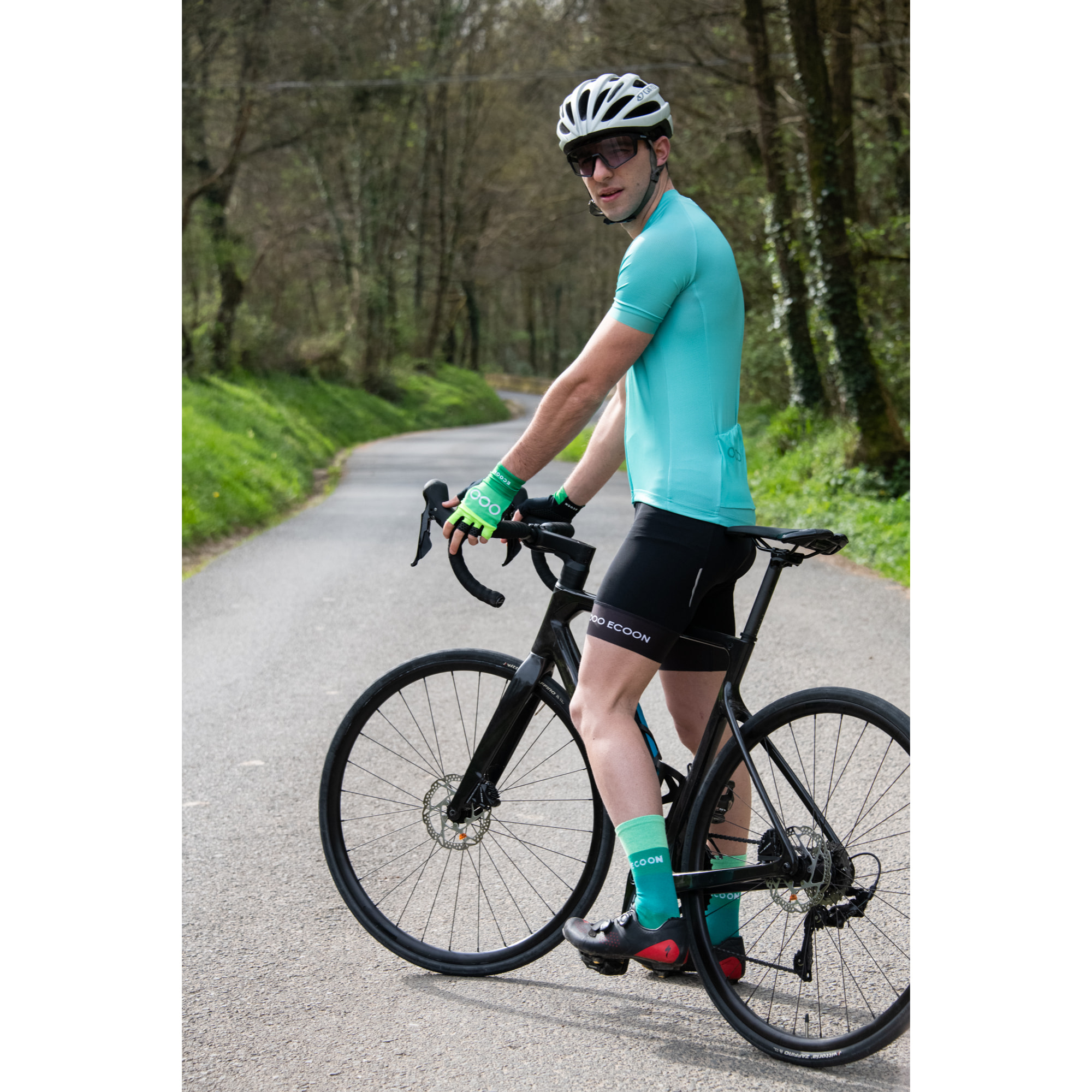 Guantes de ciclismo ECOON modelo Briancon en color Verde