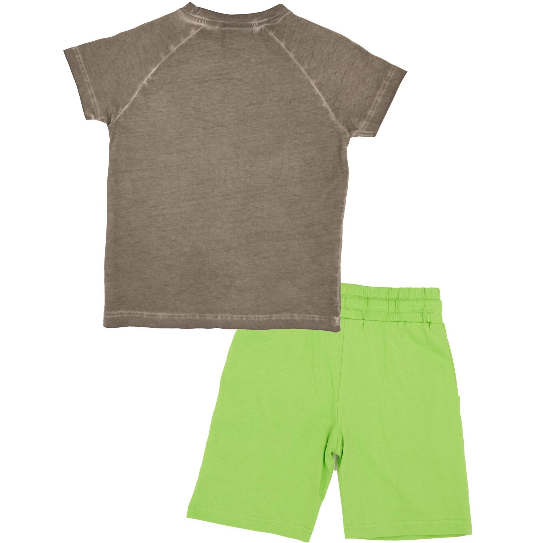 Traje de niños de la calle.