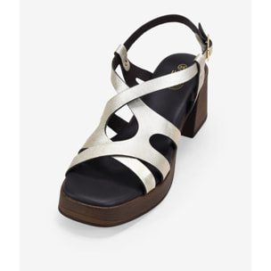 Sandalias de tacón doradas en piel con suela de madera