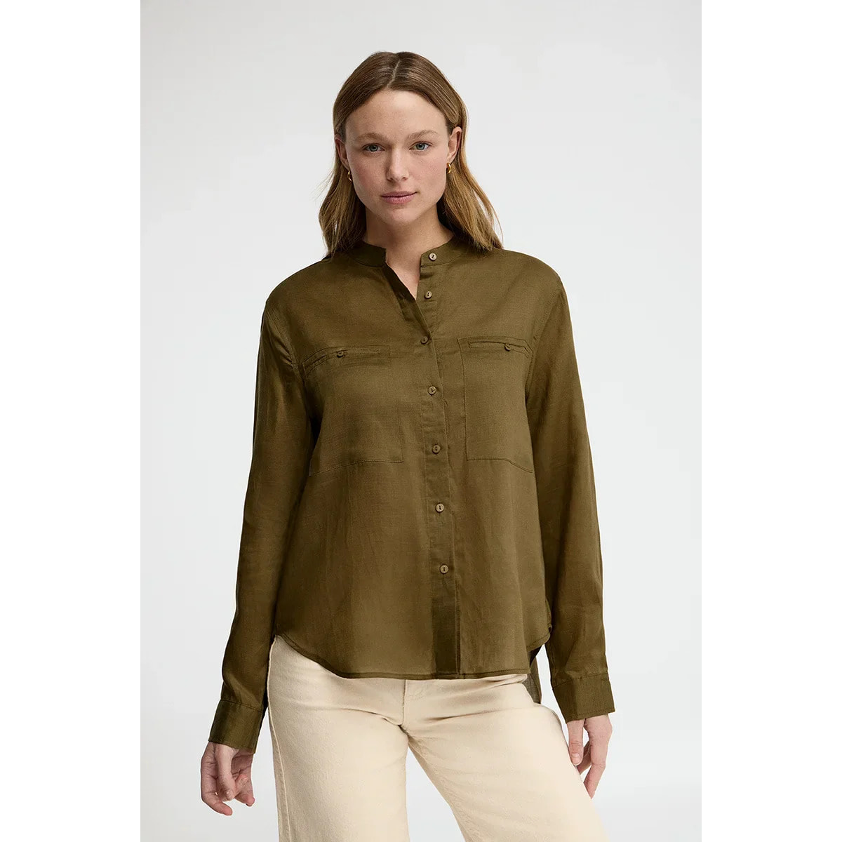 Camicia kaki scuro in ramie con collo alla coreana e fit ampio con ricamo Polo Club