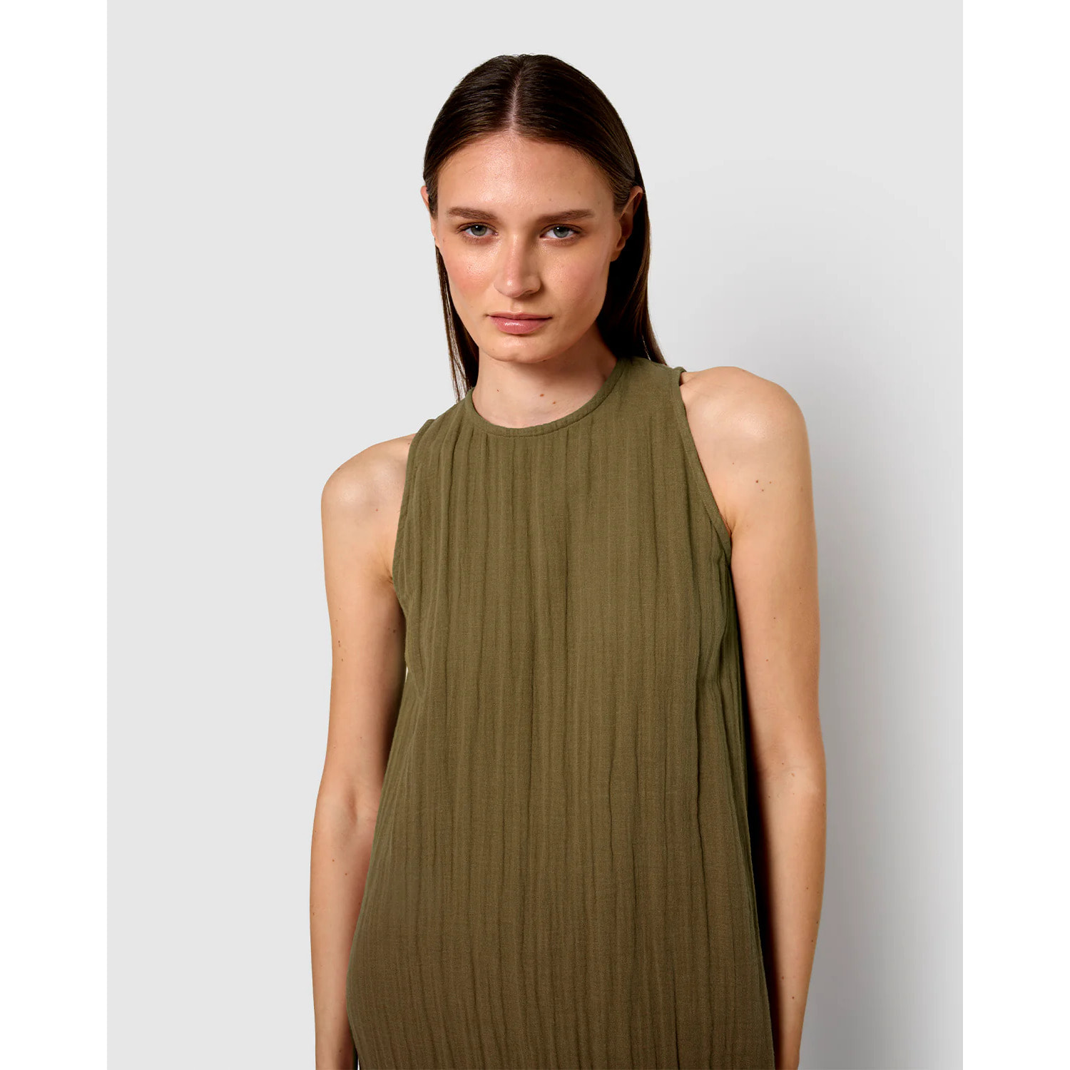 Vestido largo tirantes muselina verde cacería