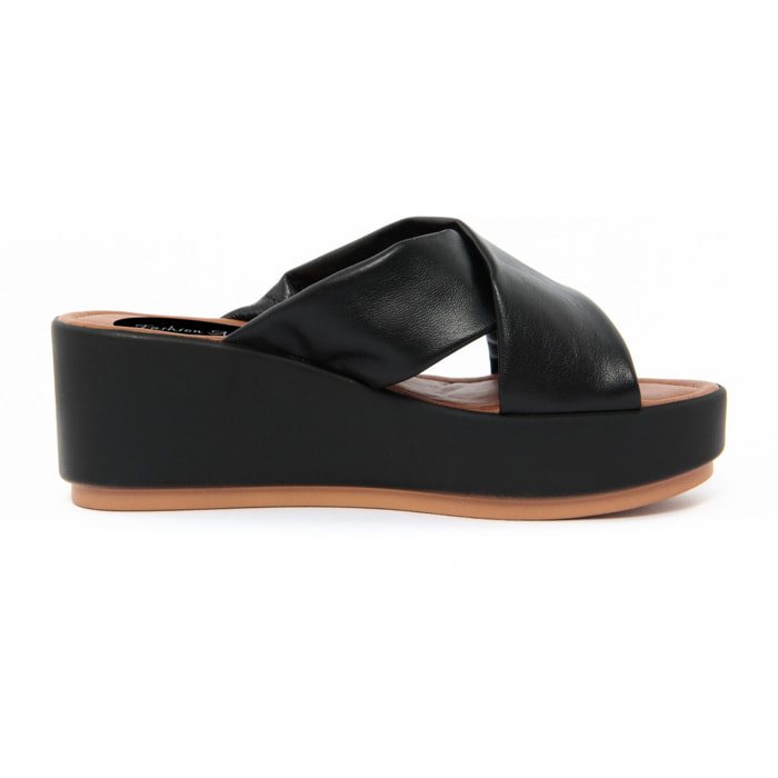 Sandalo con zeppa Donna colore Nero