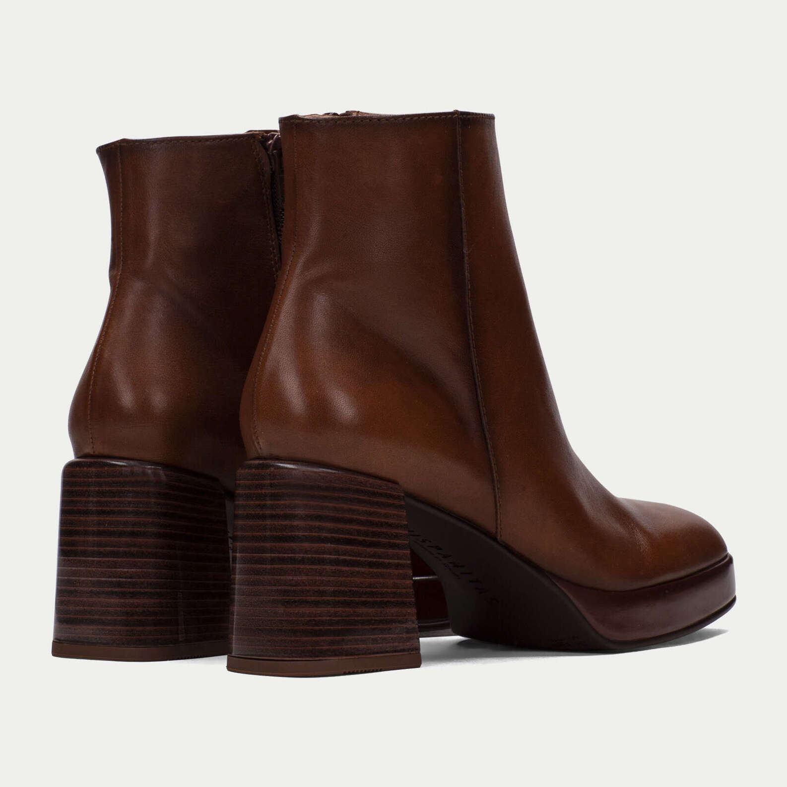 Botin Tokio Cuero 7 cm