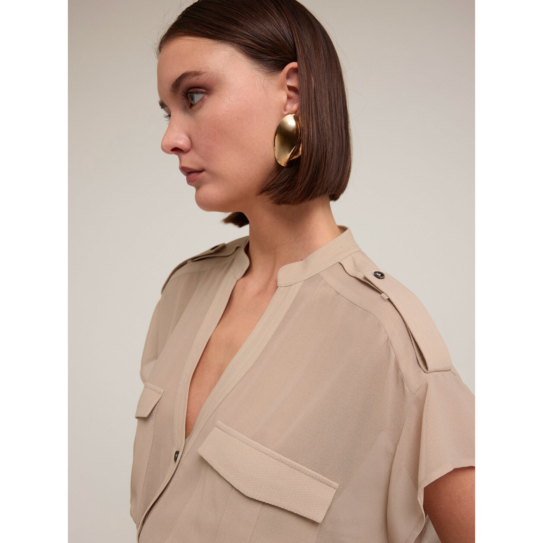 Motivi - Camisa sahariana de georgette laminada - Beige