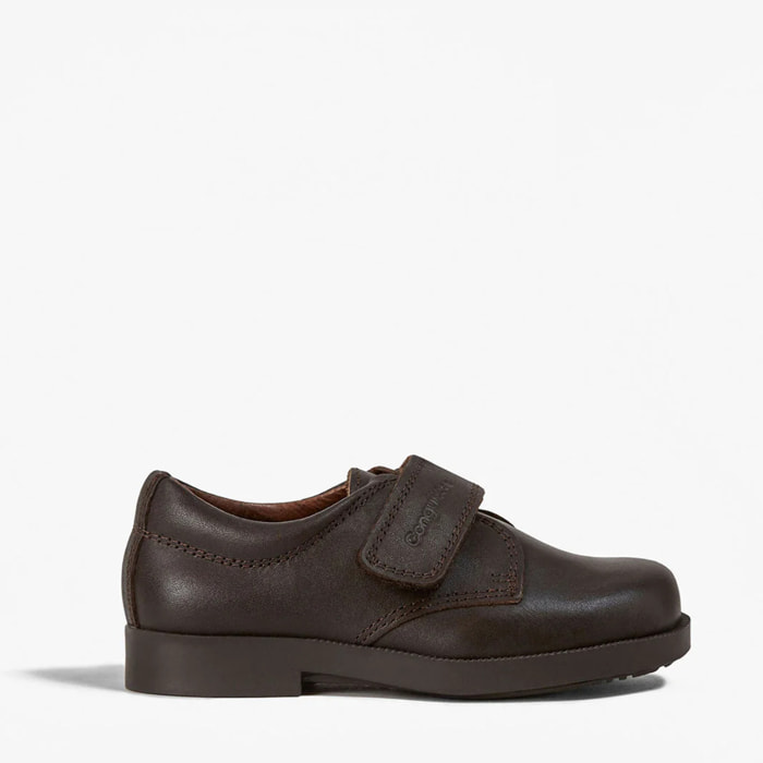 Scolari marroni per ragazzi