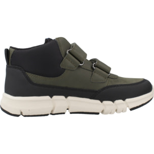 Zapatillas Niño de la marca GEOX  modelo J FLEXYPER BOY VERDE