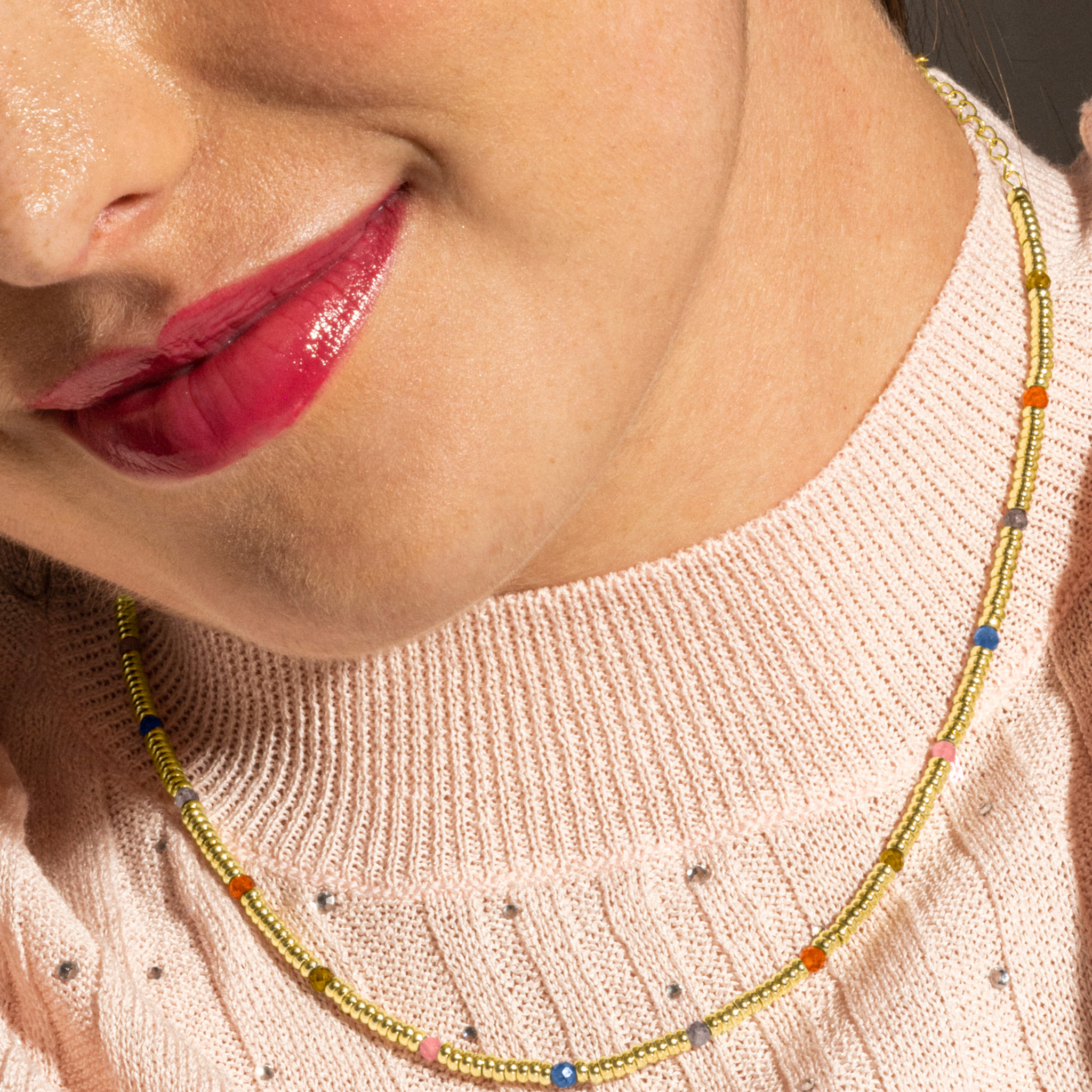 Collar Deli acabado oro amarillo 18k