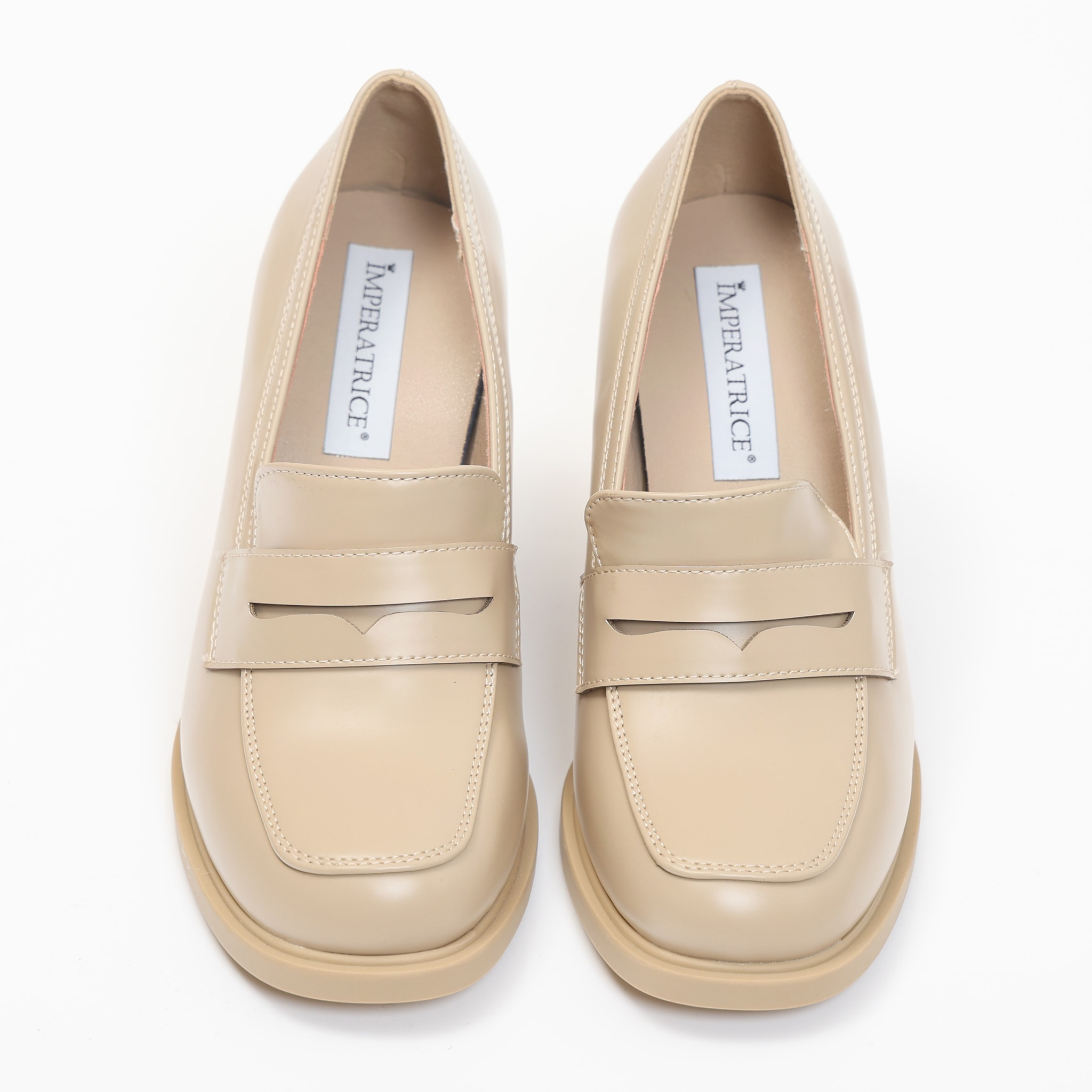 Mocassini in simil pelle con tacco comodo quadrato