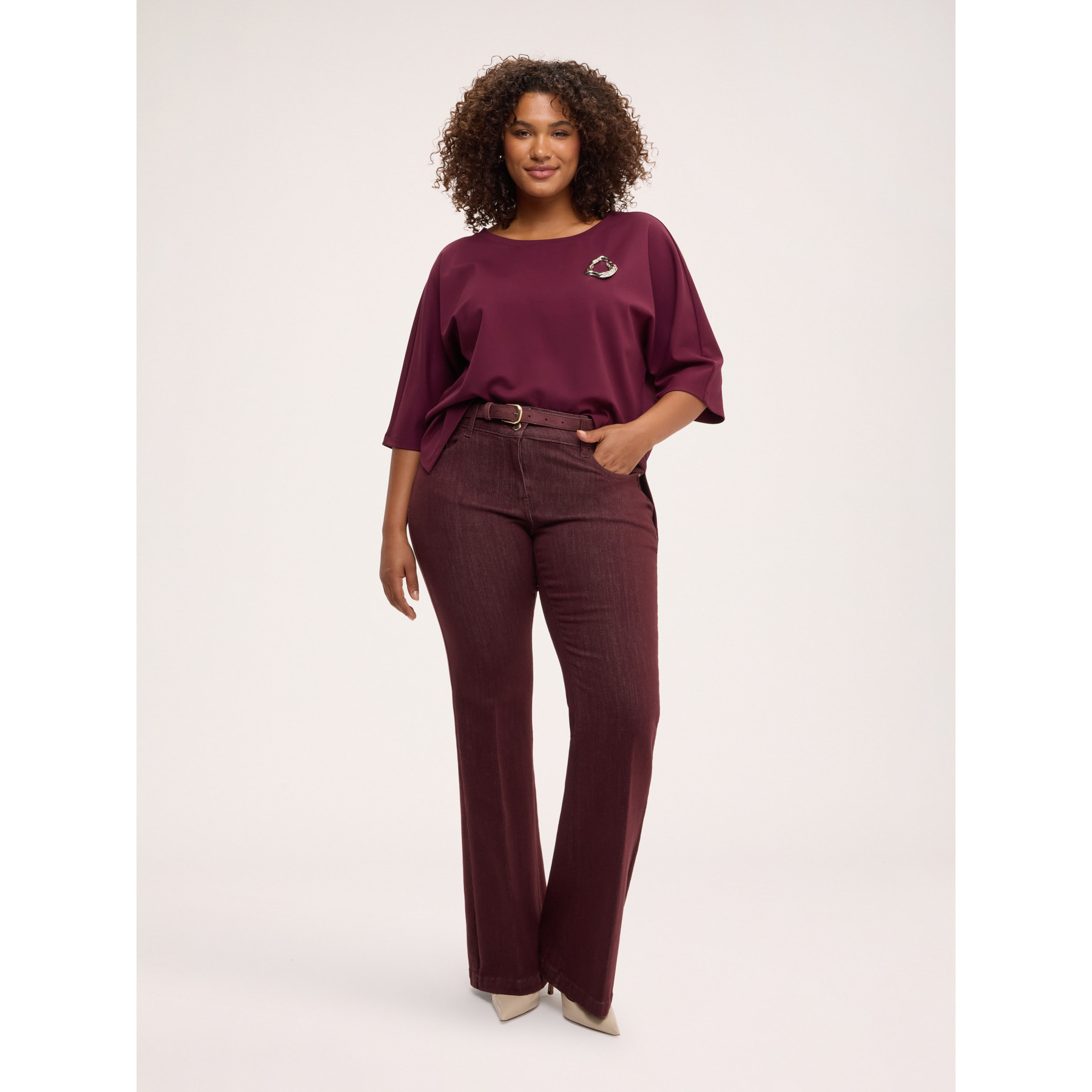 Fiorella Rubino - Jeans acampanados con cinturón - Burgundy