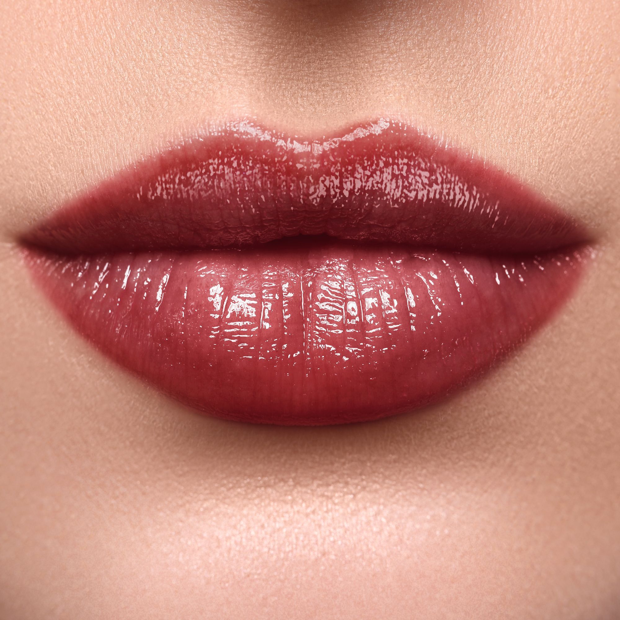 LIP GLAZE - GLASSY STICK Rossetto cremoso dal finish glossy.