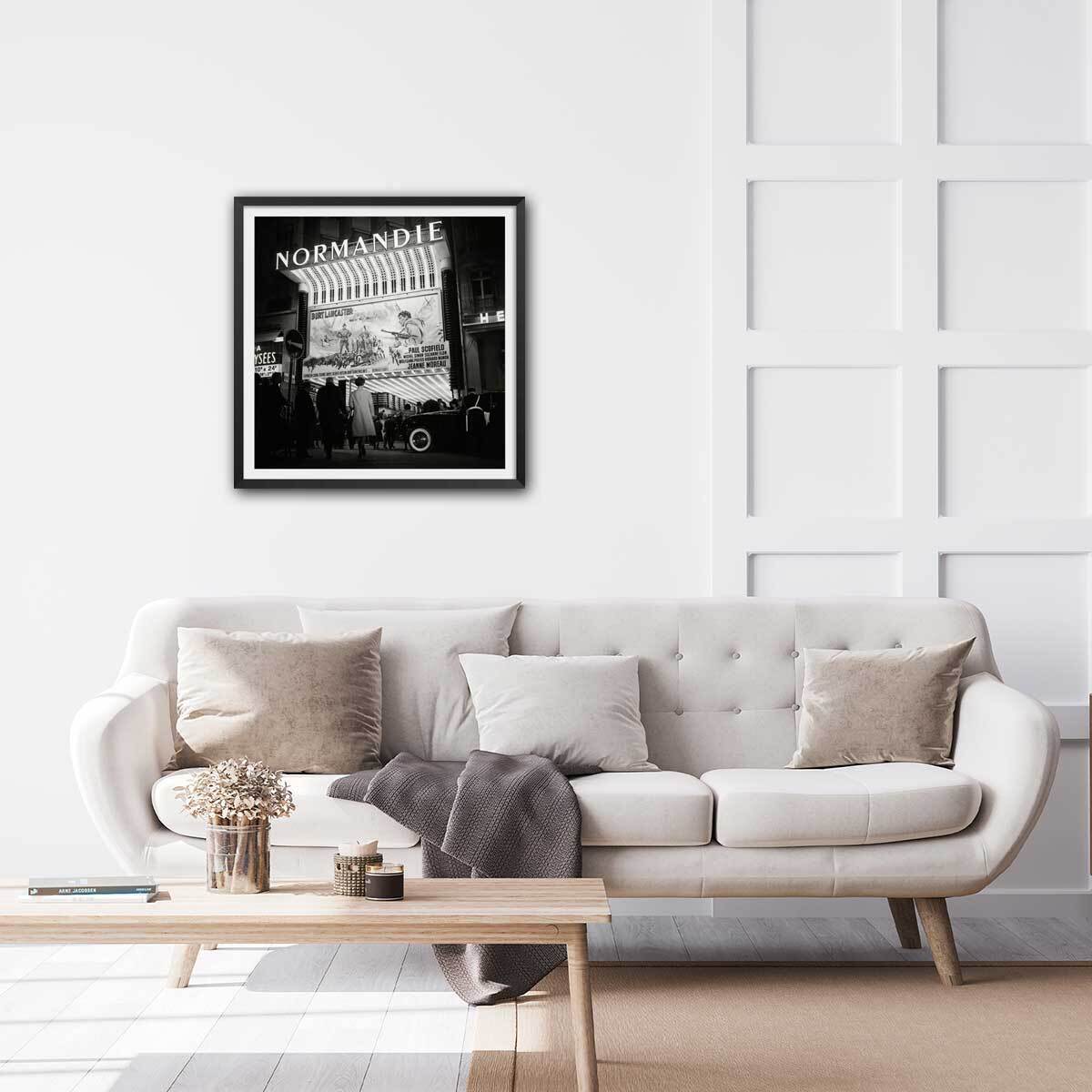 Affiche de cinéma Le train UGC Paris, 1964 Affiche + cadre en bois - Noir