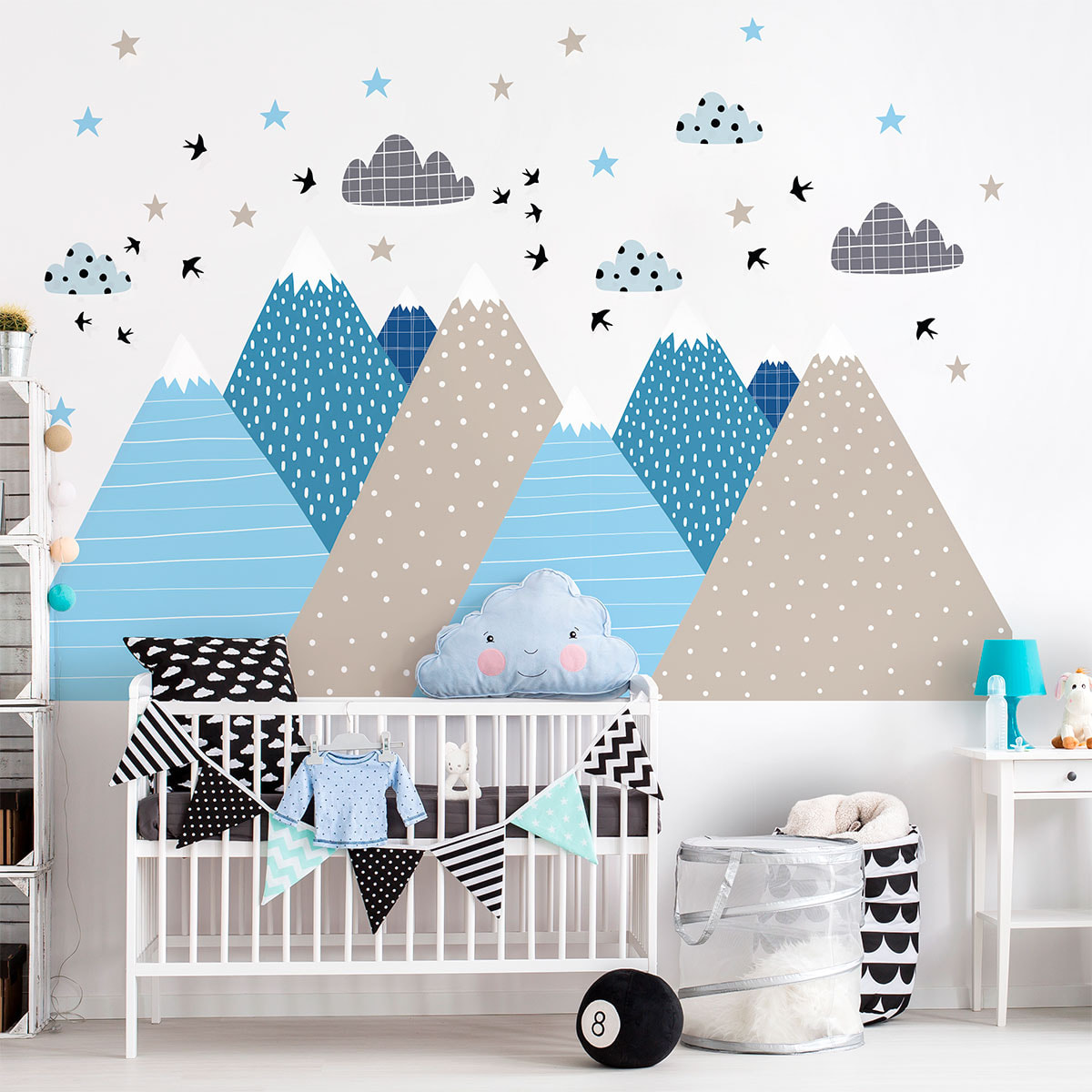 Stickers muraux enfants - Décoration chambre bébé - Autocollant Sticker mural géant enfant montagnes scandinaves LYNKA