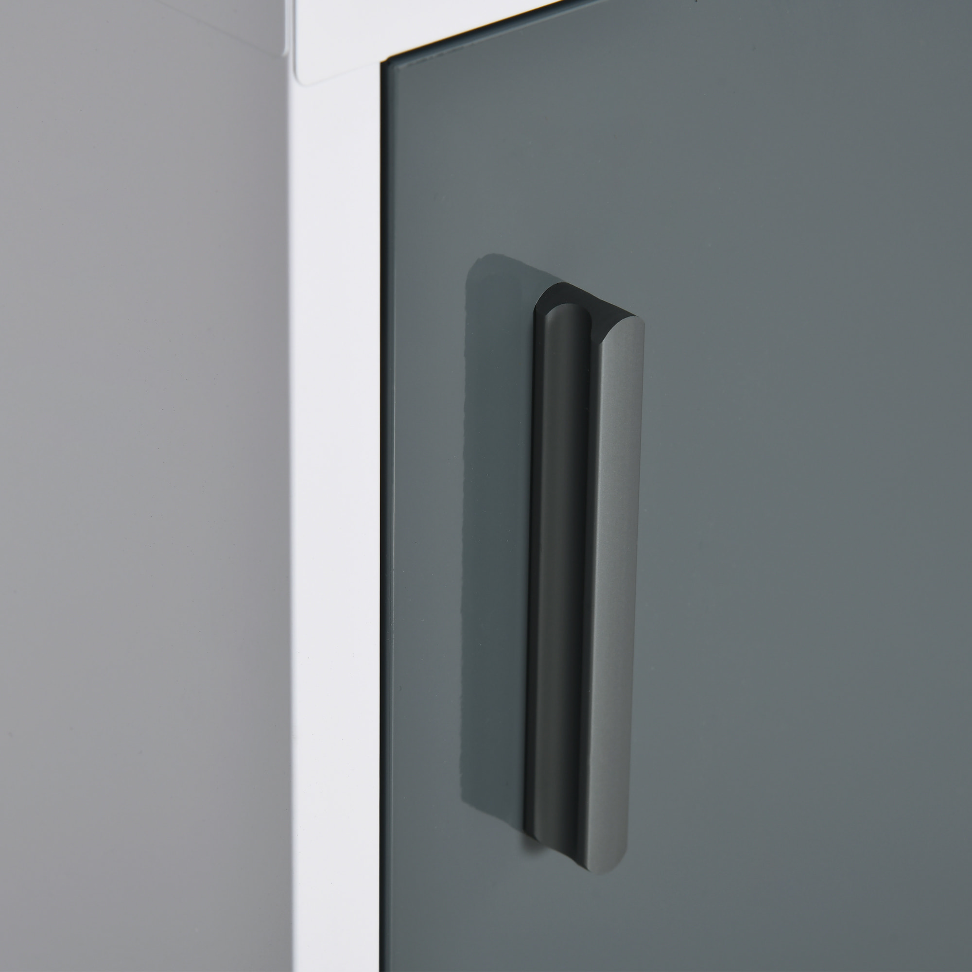 Armoire à pharmacie 2 étagères 3 niv. verrouillables dim. 40L x 15l x 53H cm 2 clés logo croix acier blanc gris