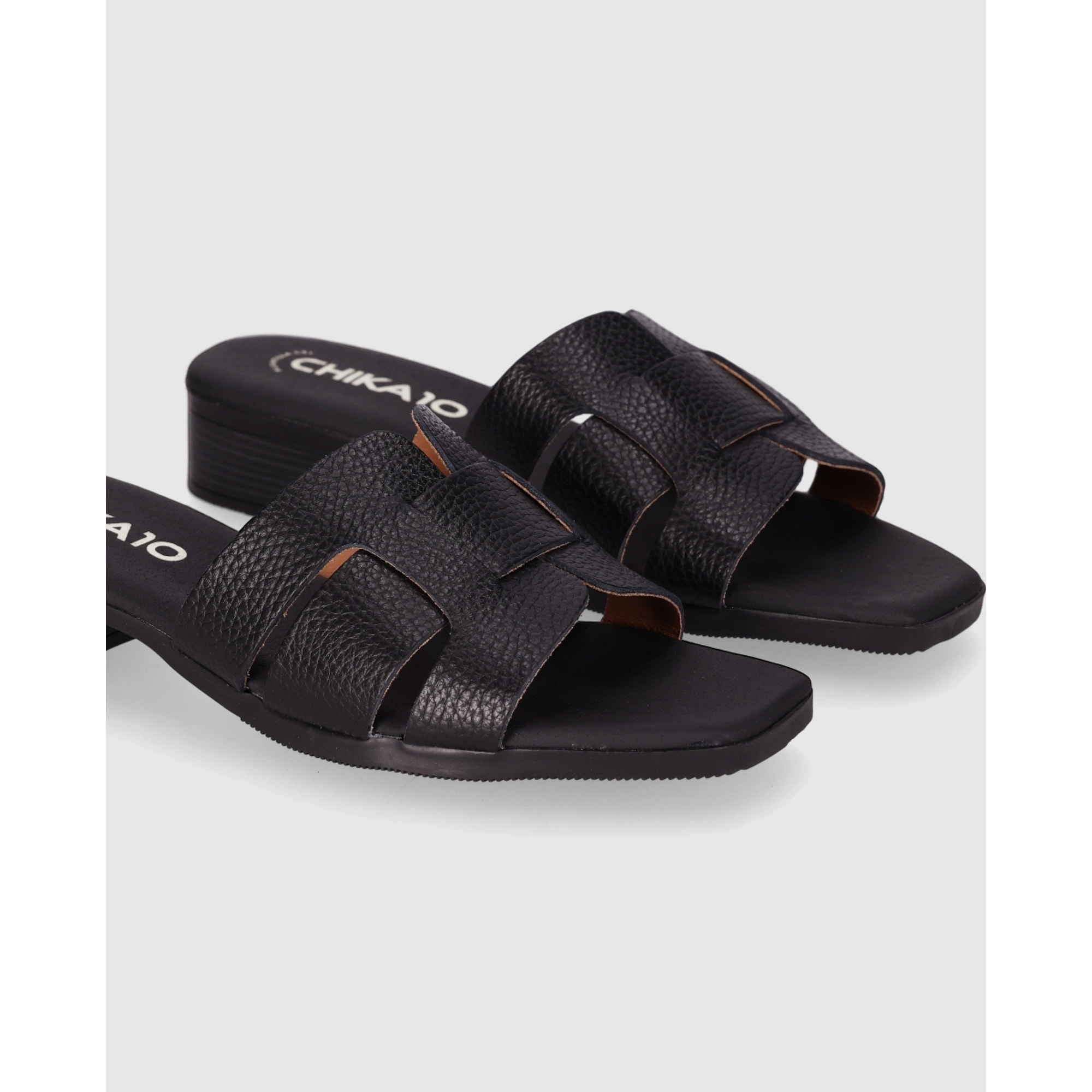 Sandalias de Piel - Negro - Tacón: 3 cm