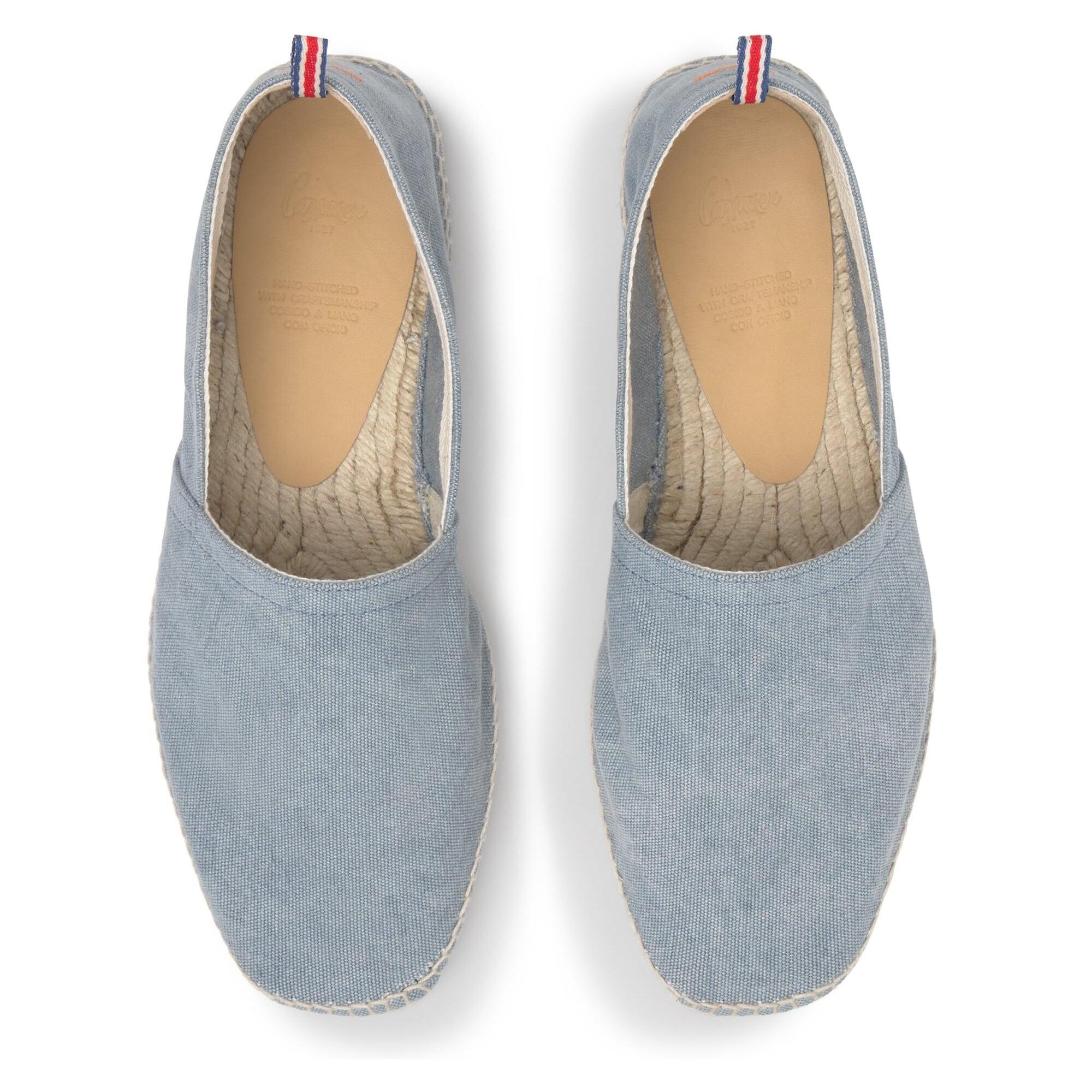 Alpargata plana en lona de algodón con bordado a contraste en talón