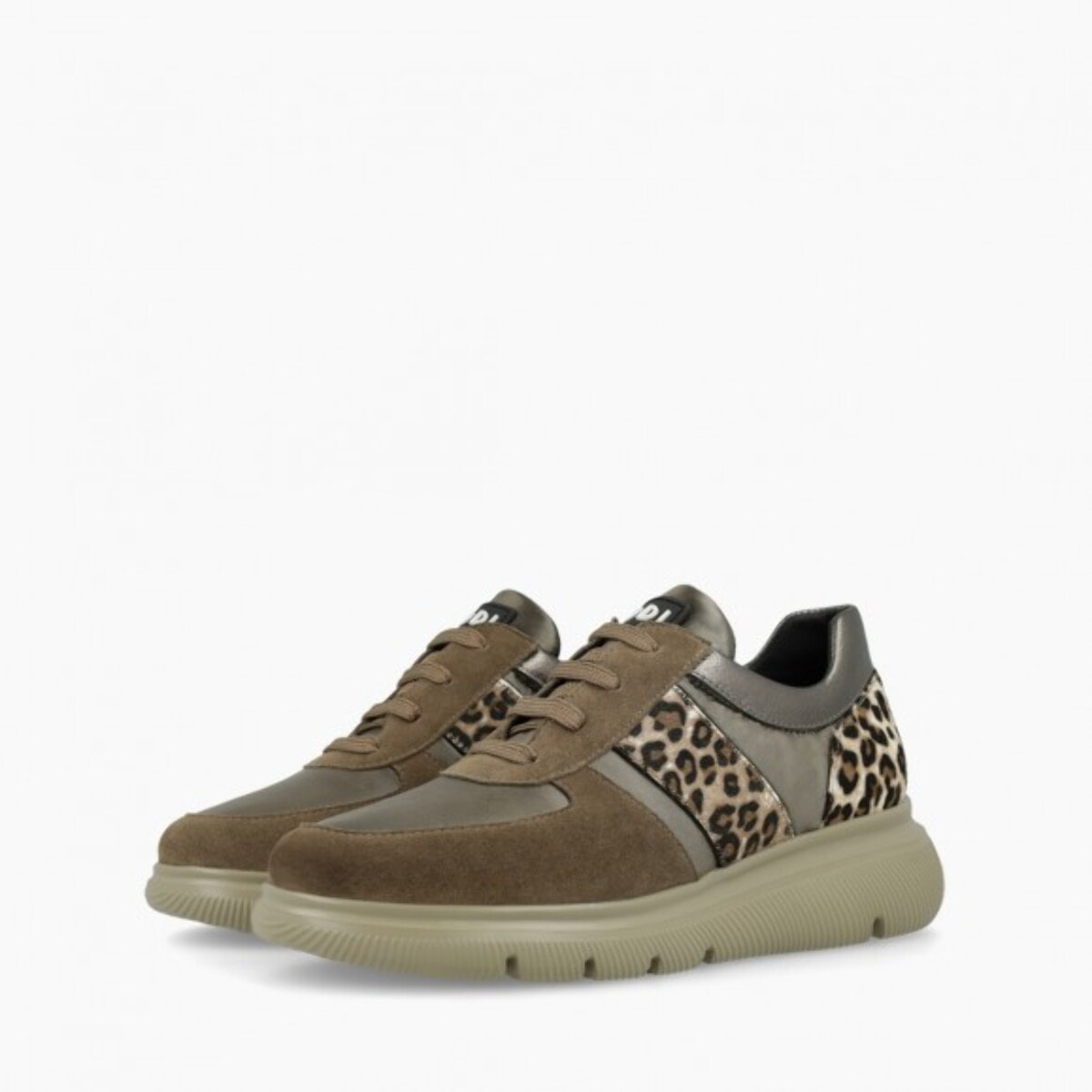 ZAPATILLAS A-RUT5600 MARRONES