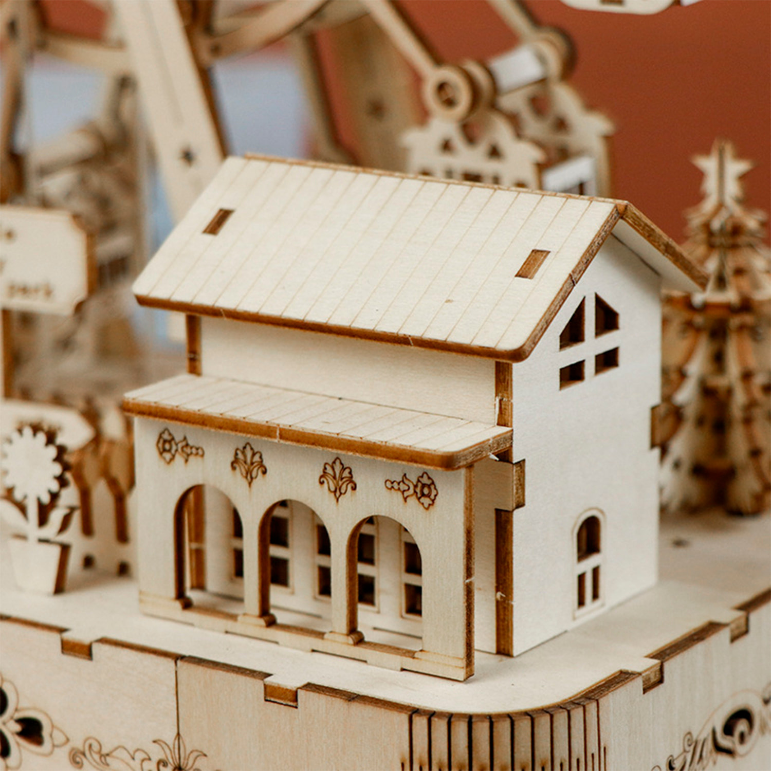 Maqueta de Madera 3D, diseño de Noria con movimiento mecánico, música y luces. 133 piezas.