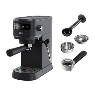 AEG Maquina de café espresso de 1 litro capacidad y 15 bares de presión EC6-1-6BST