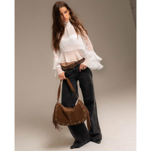 Bolso grande de ante marrón con flecos y tachuelas doradas