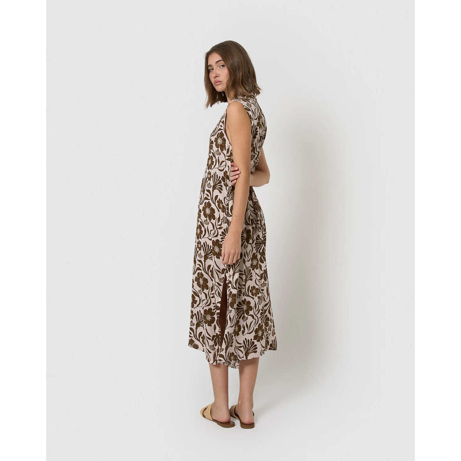 Vestido midi bambula detalles plisados alexis marrón