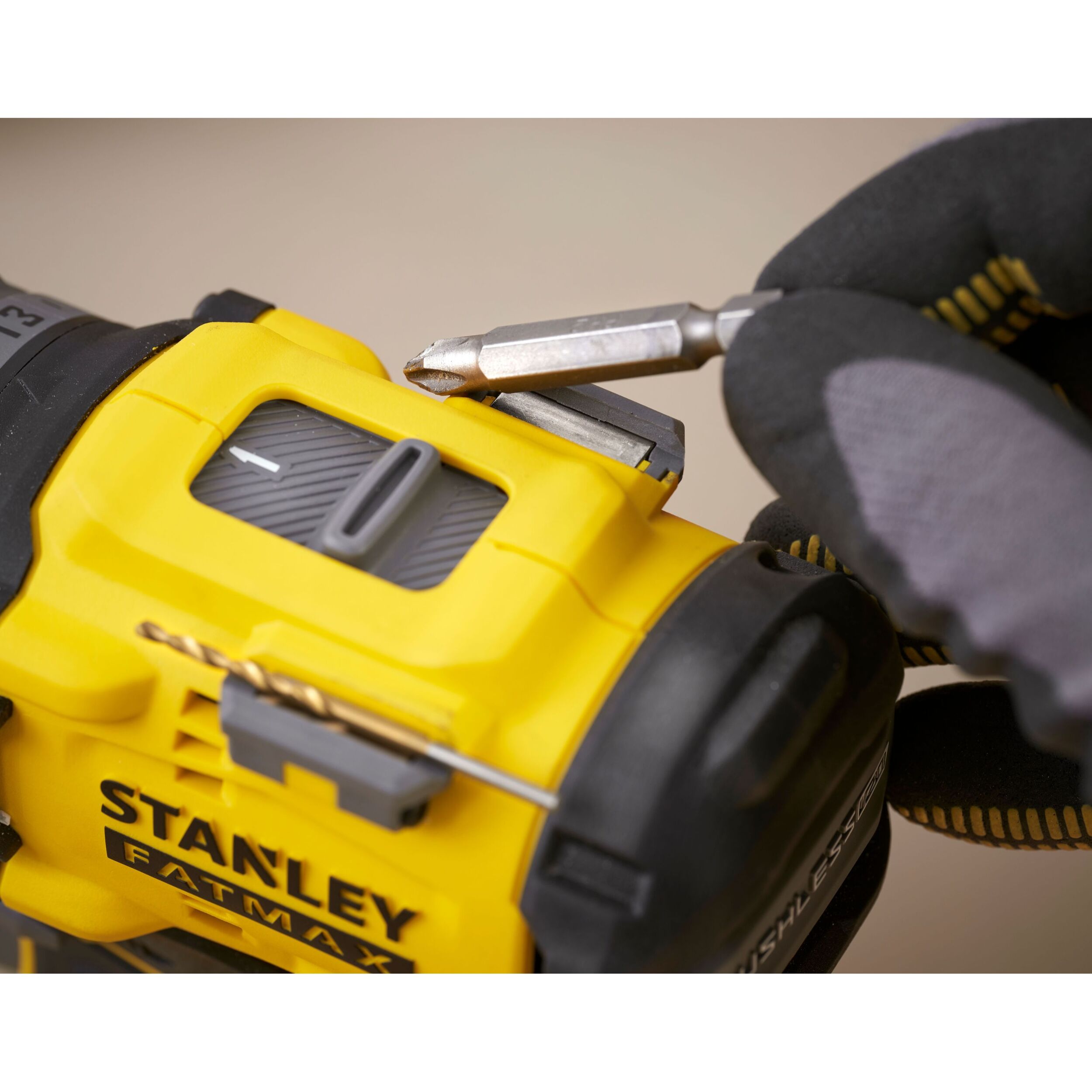 Perceuse Visseuse 80 Nm Brushless 18V, 2 Batteries 2Ah, STANLEY FATMAX V20