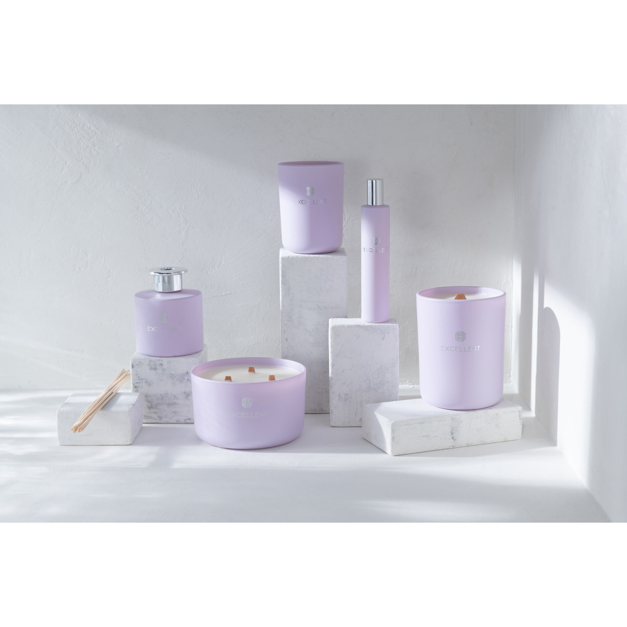 J-Line bougie parfumée Excellent - Siberia Fir - verre - lila - medium - 80H
