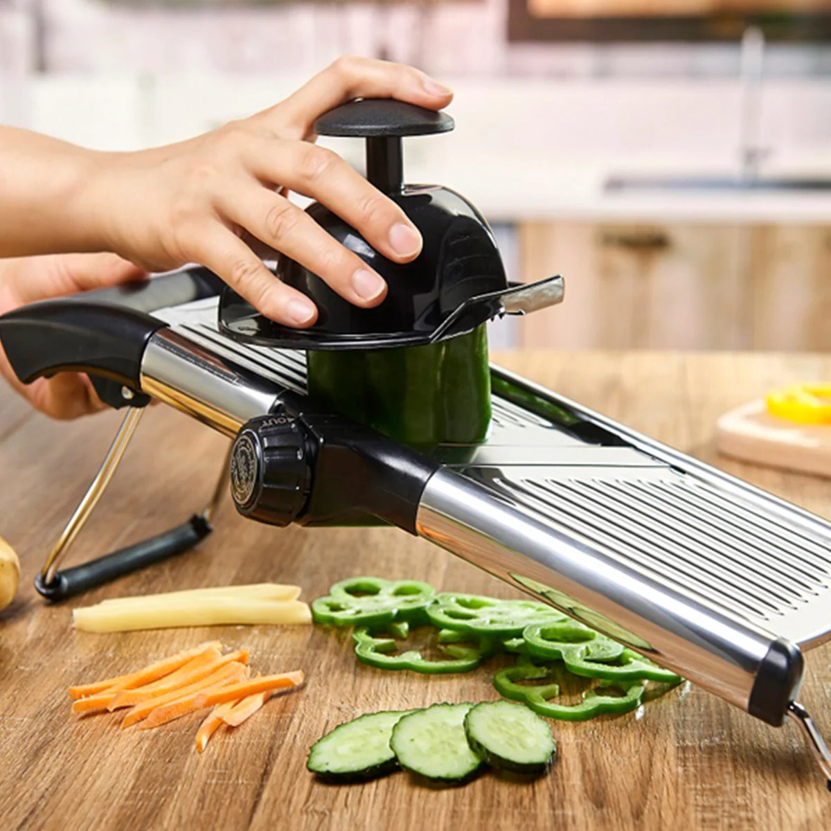 Mandoline professionnelle avec gants de protection