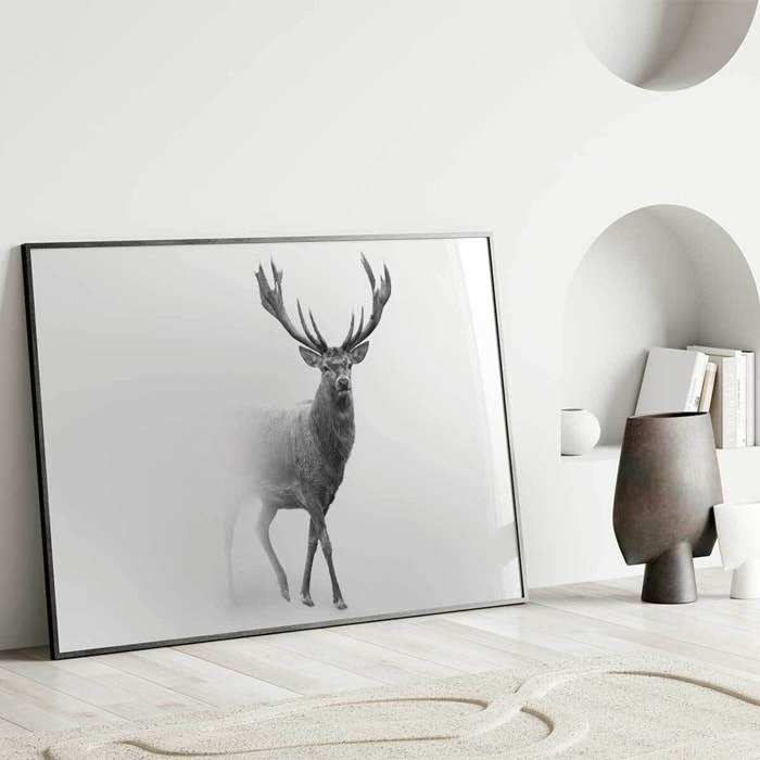 Affiche encadrée cerf en noir et blanc dans la brume Affiche + cadre en métal - Noir