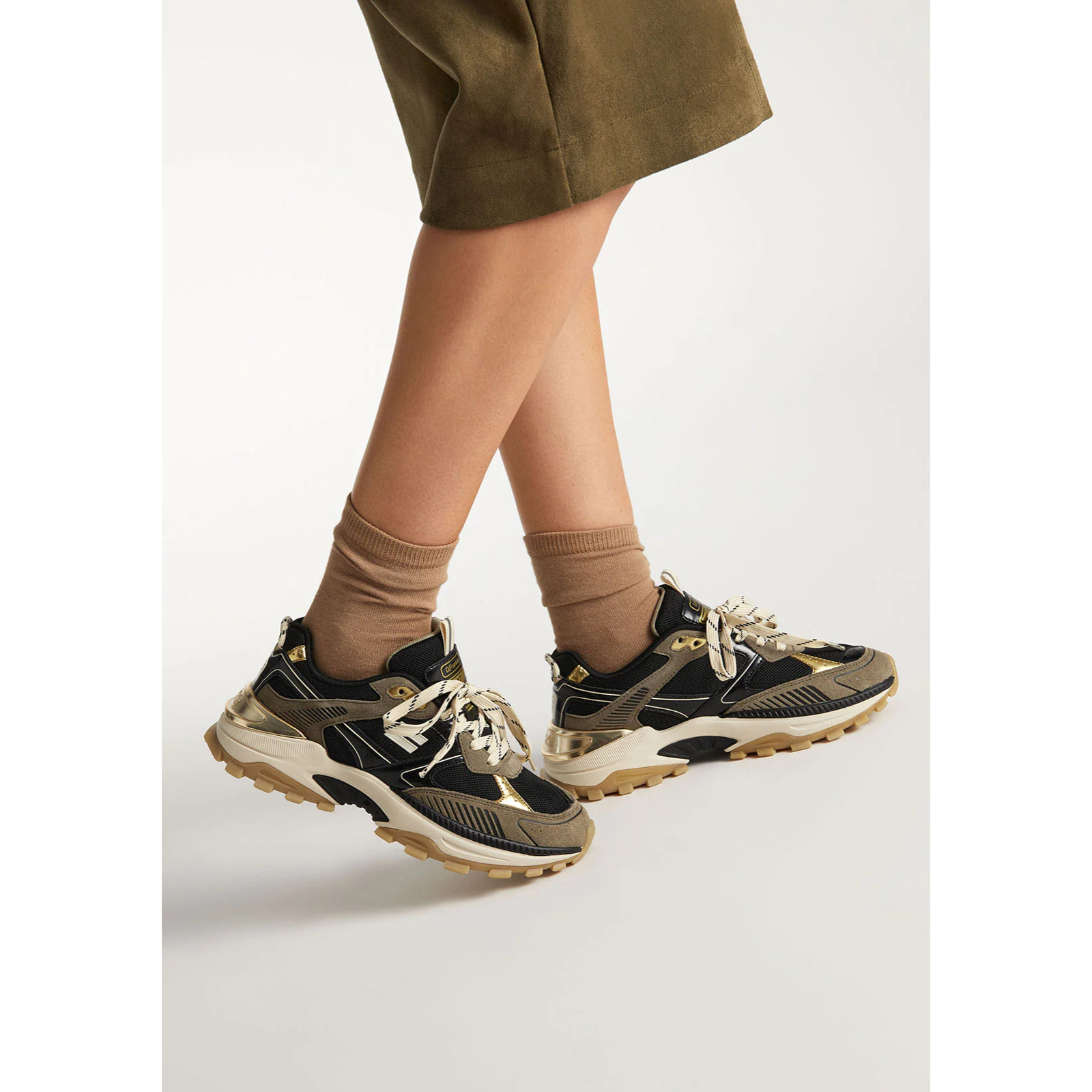 Zapatillas Deportivas de Mujer 347 Flame Negro / Oro