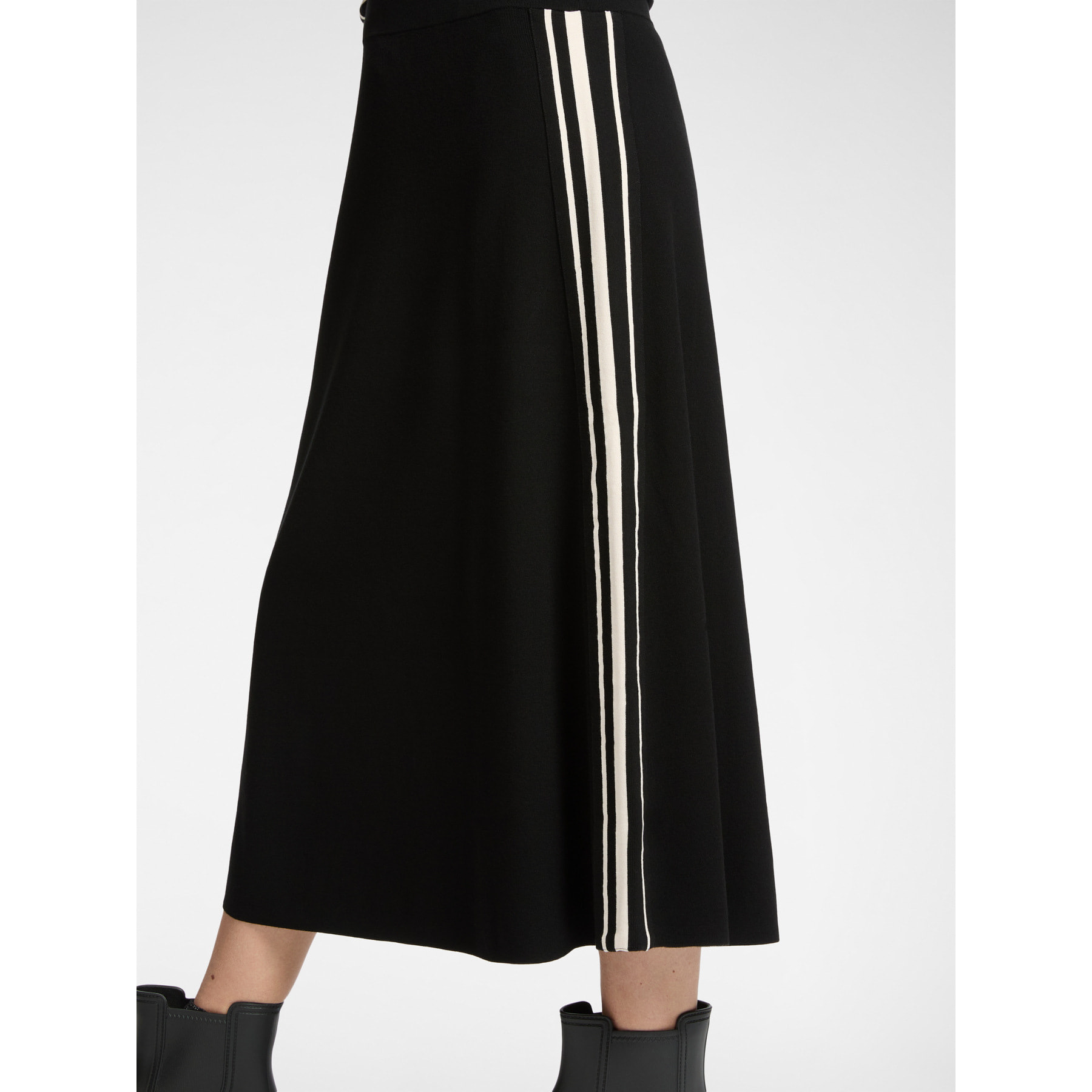 Elena Mirò - Gonna in tricot con riga laterale - Nero