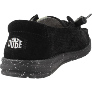 Zapatos Casual Mujer de la marca HEY DUDE  modelo WAVE CORDUROY NEGRO