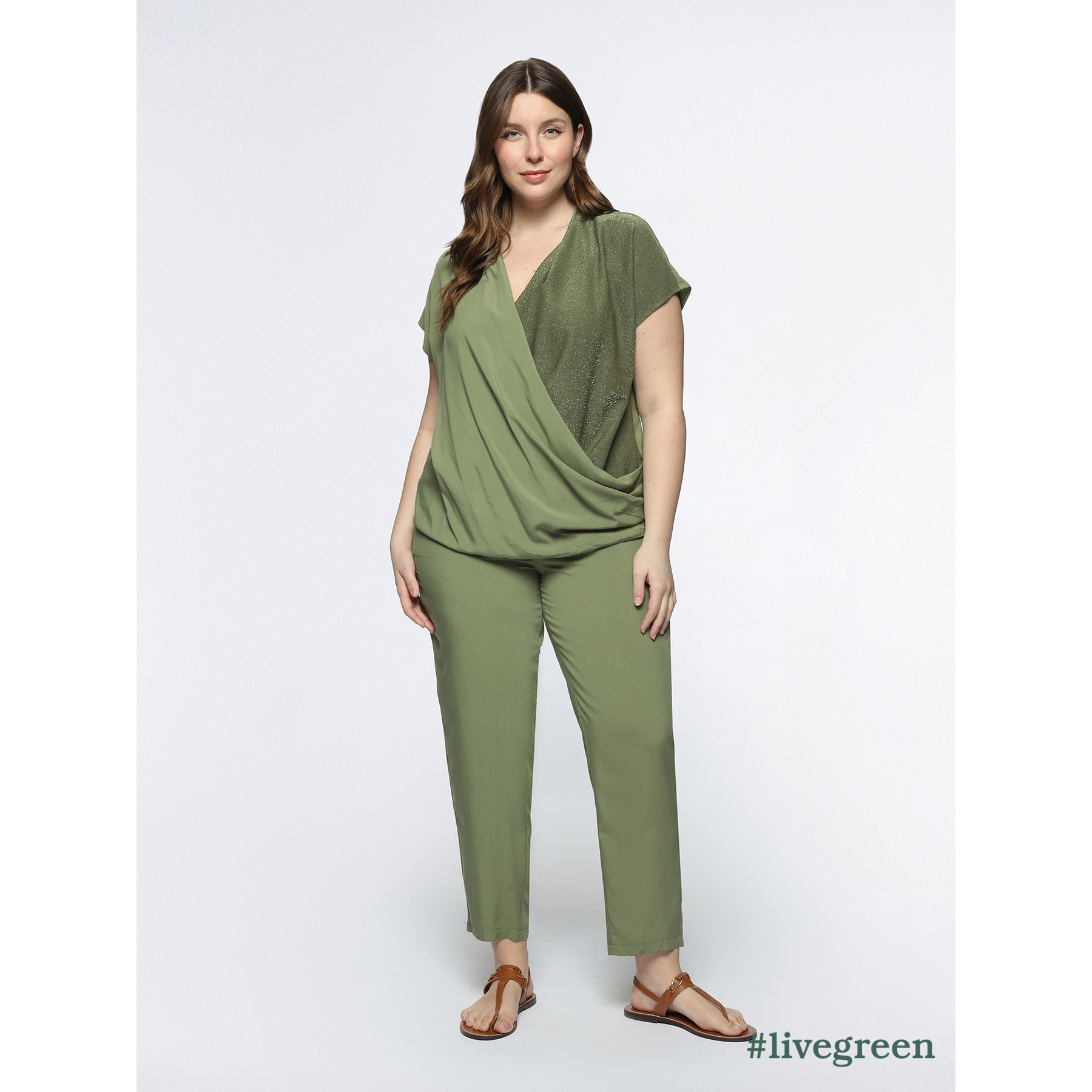 Fiorella Rubino - Blusa cruzada de viscosa ECOVERO™ - Verde