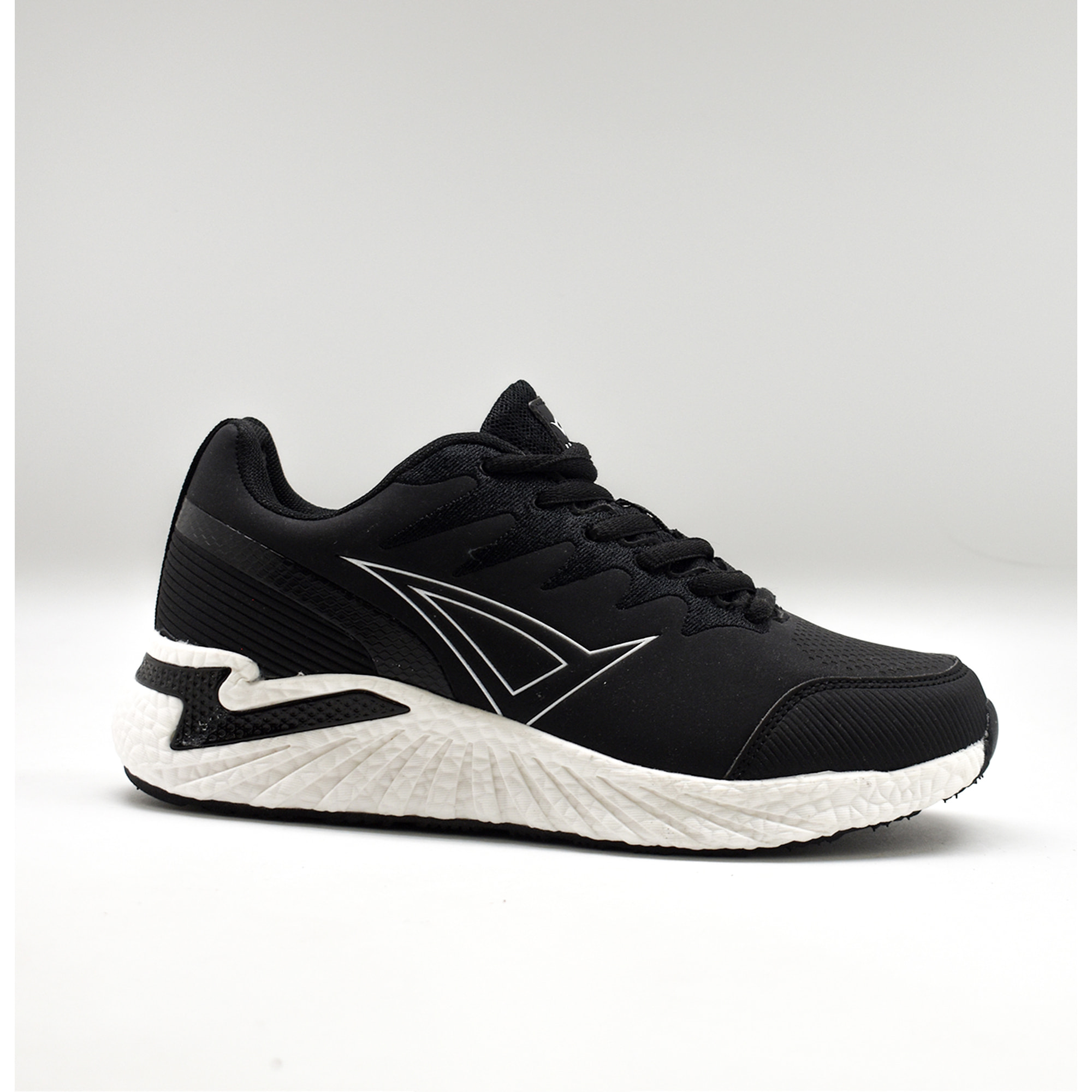 Scarpa sportiva GLOBO nero bianco