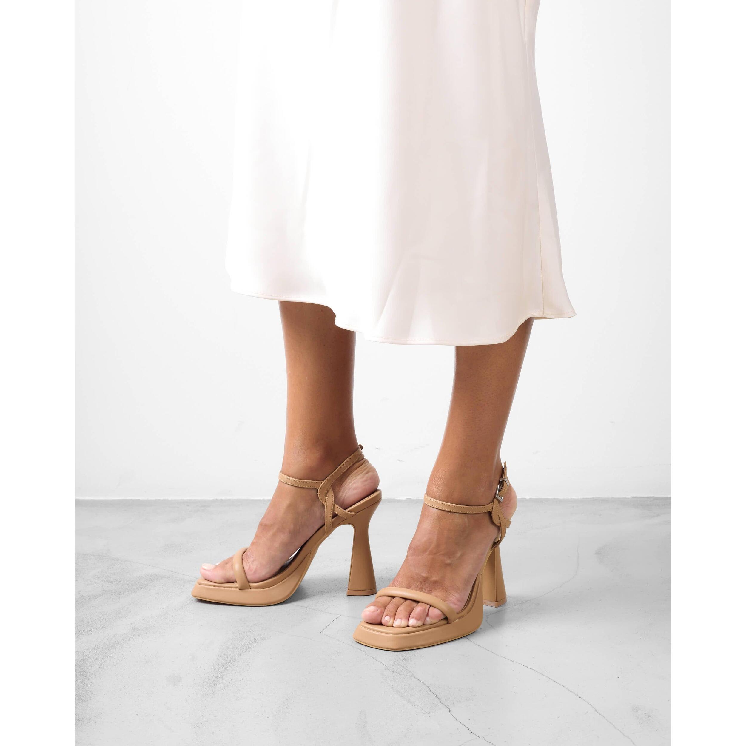 Mim Shoes -  Sandalias  de tacón - Alaia  - Beige