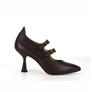 Salón de color marrón chocolate.Tacón de 7cm.