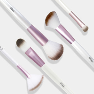 Pinceau maquillage eventail illuminateur