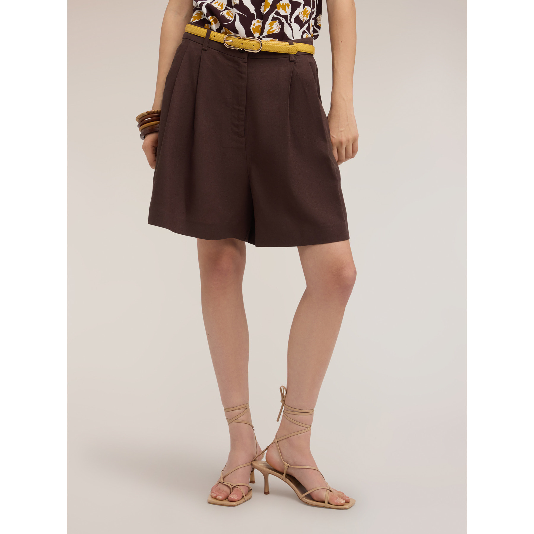 Motivi - Shorts a vita alta in misto lino con pinces - Marrone