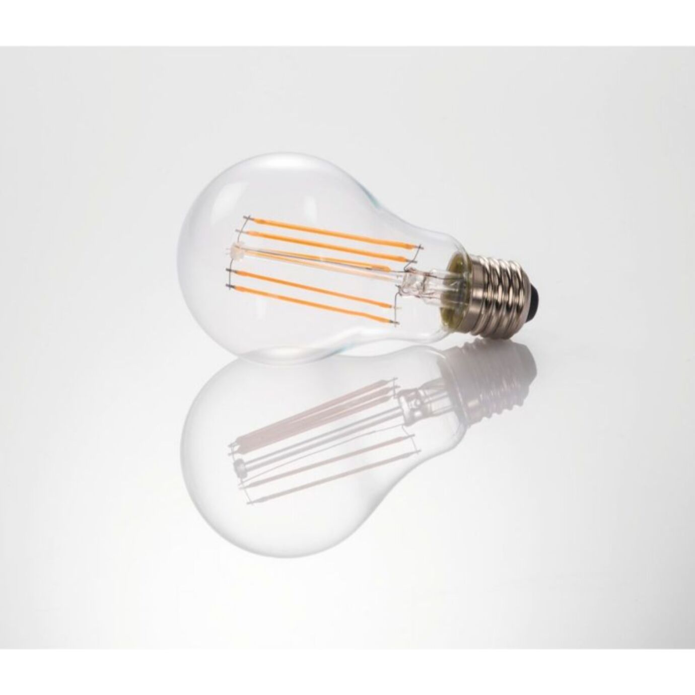 Ampoule LED connectée XAVAX LED E27 11W CLAS