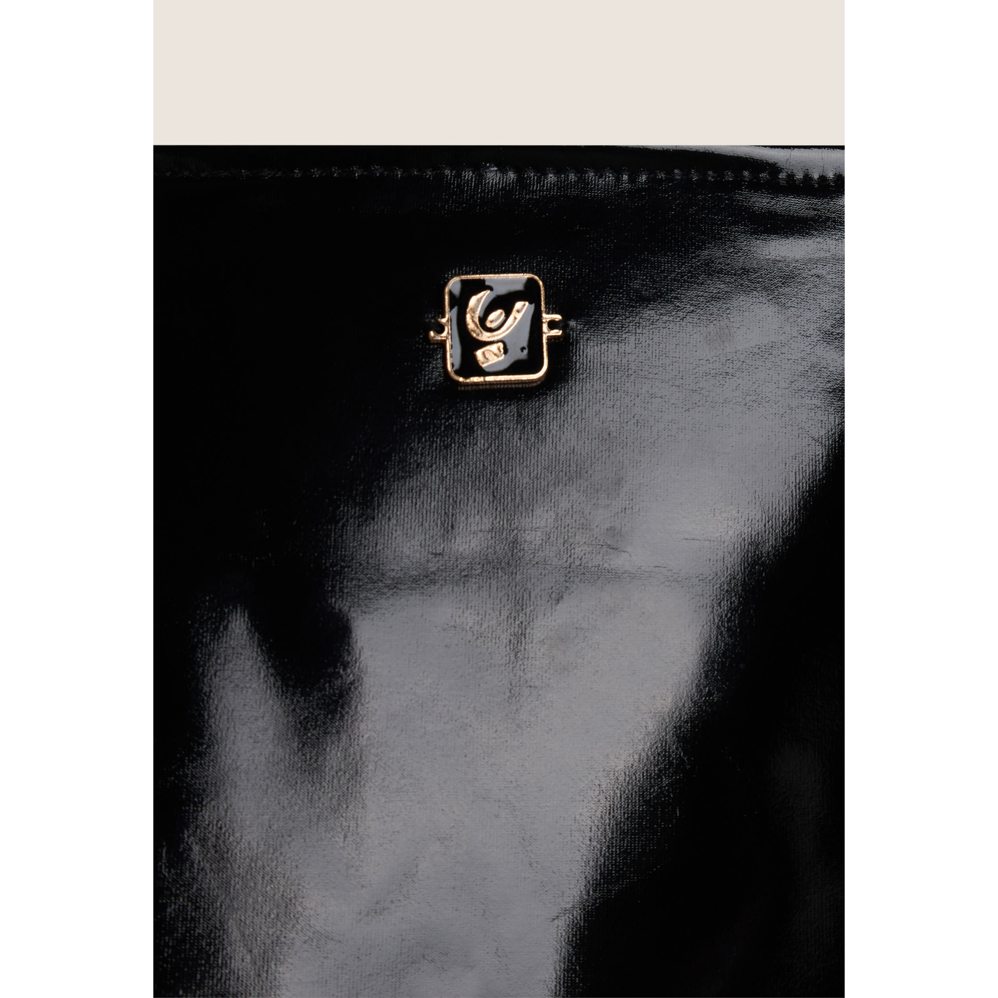Giacca corta regular da donna con finish lucido